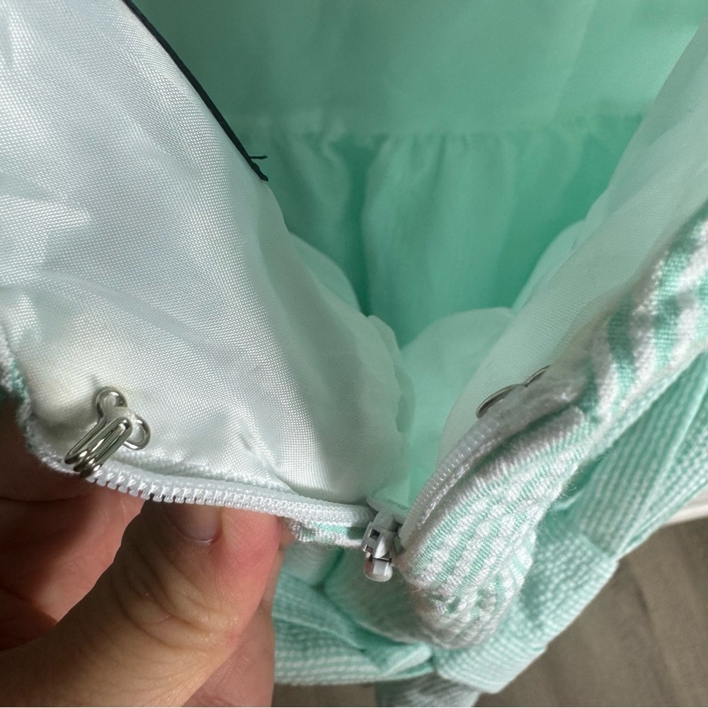 Lauren James Seersucker Dress Green & White Stripe Size Medium Preppy Spring - Picture 7 of 8